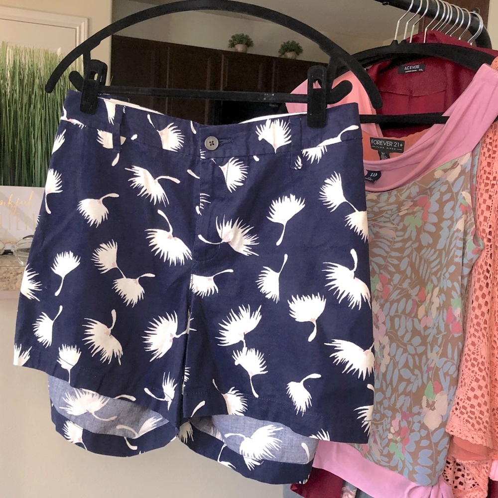 100% Cotton Old Navy Short; Sz 22